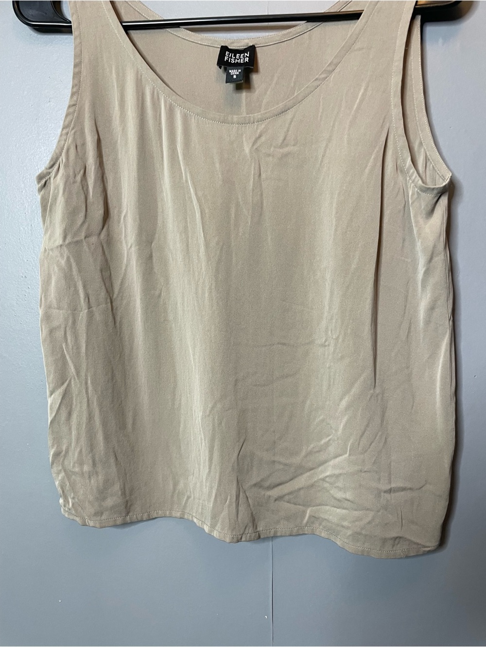 Eileen Fisher Silk Beige Sleeveless Scoop Neck Tank size small - Picture 5 of 9